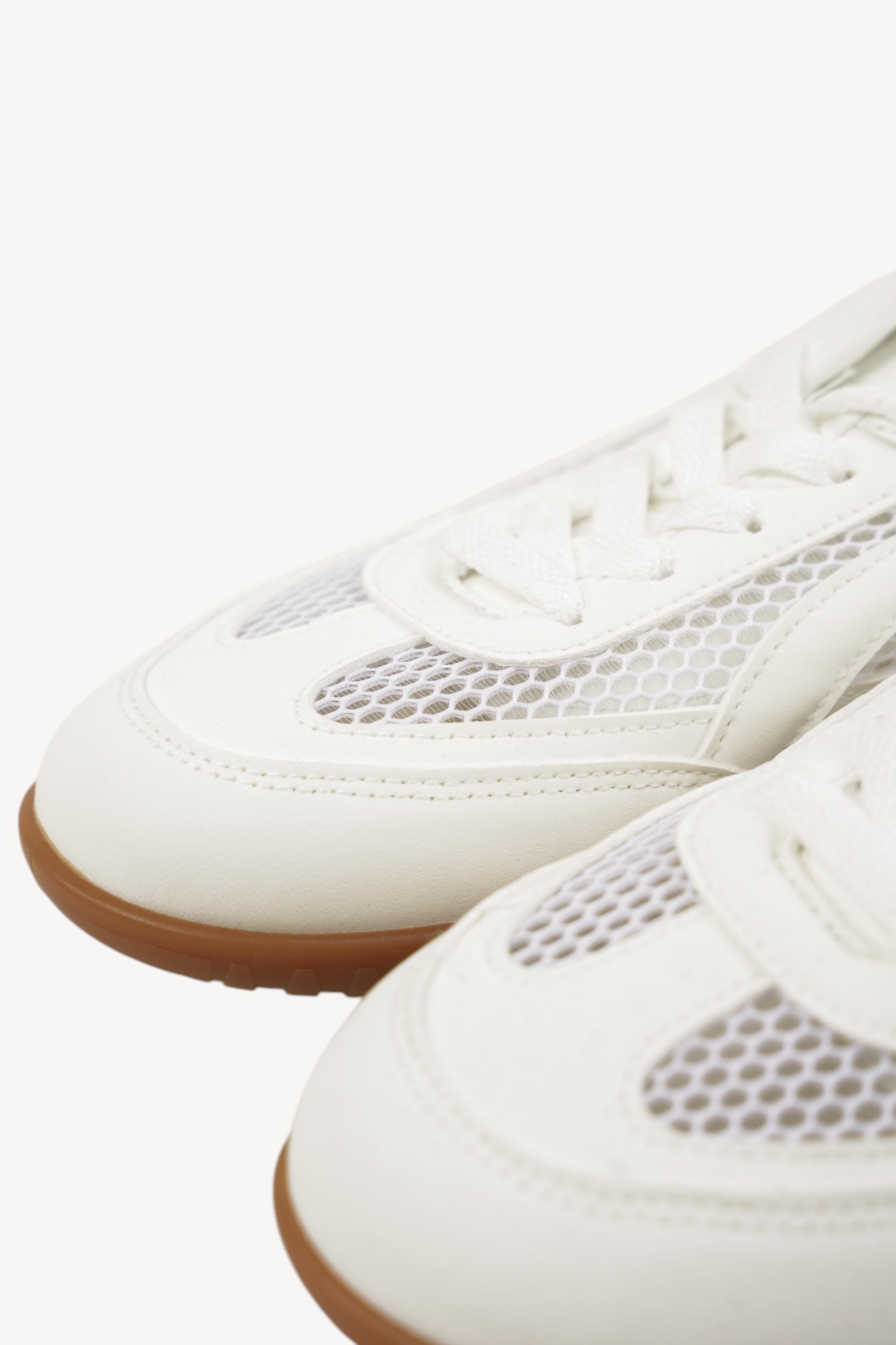 Dani Sneakers
