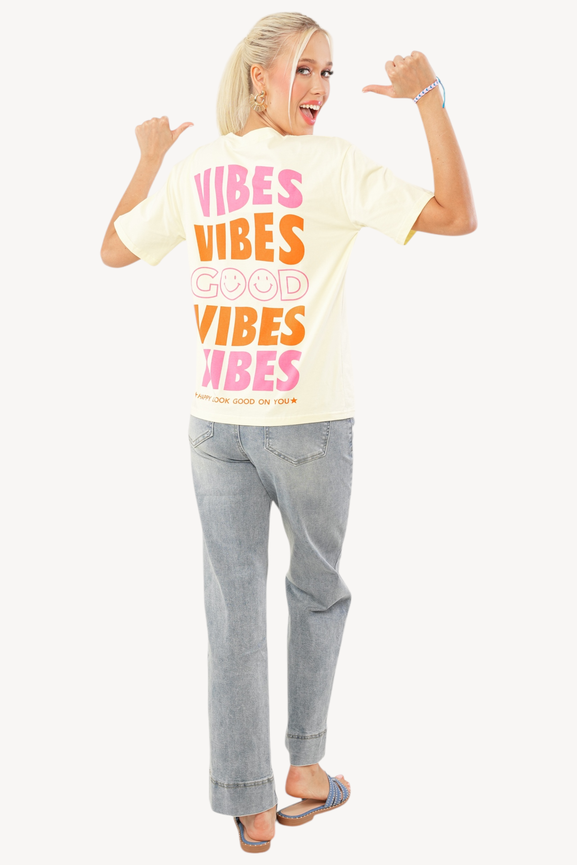 Vibes Tee