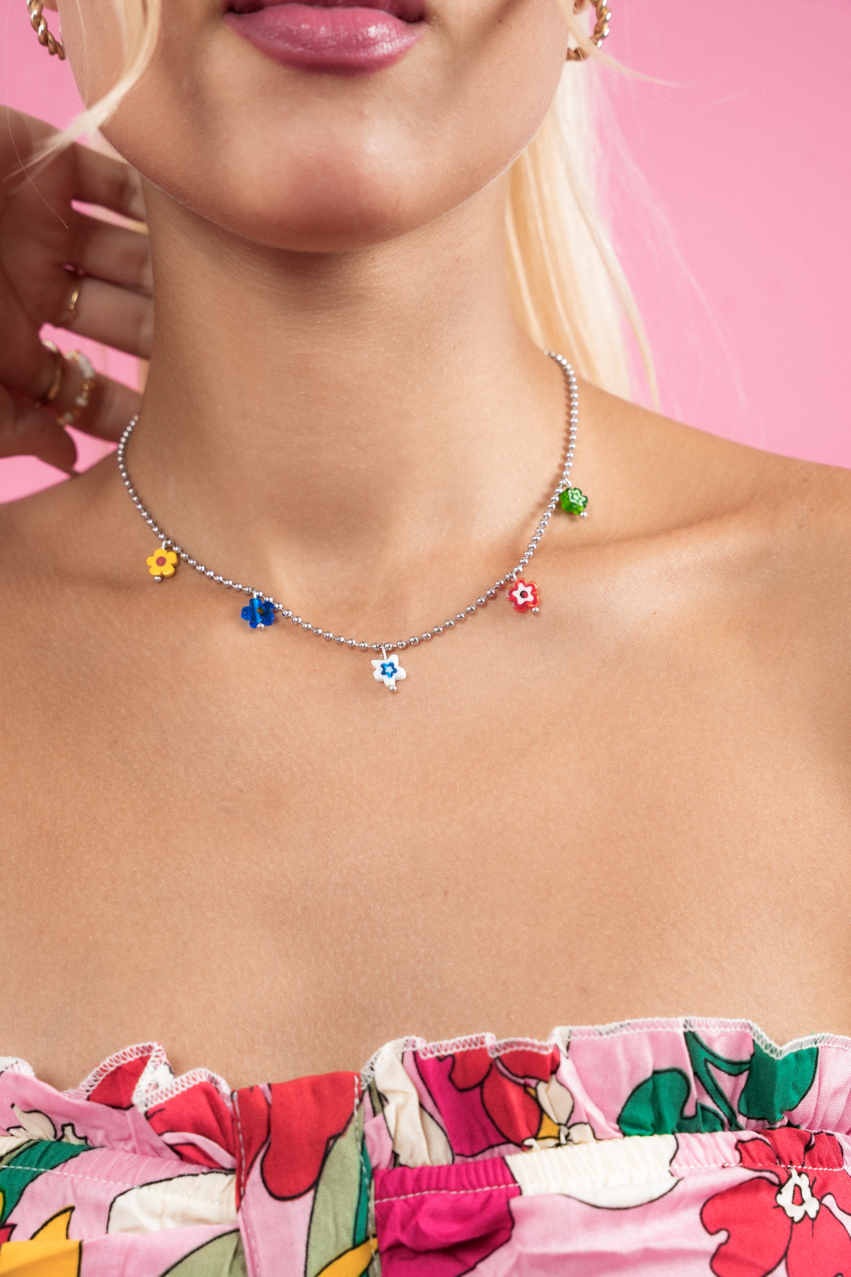 Cutie flower necklace