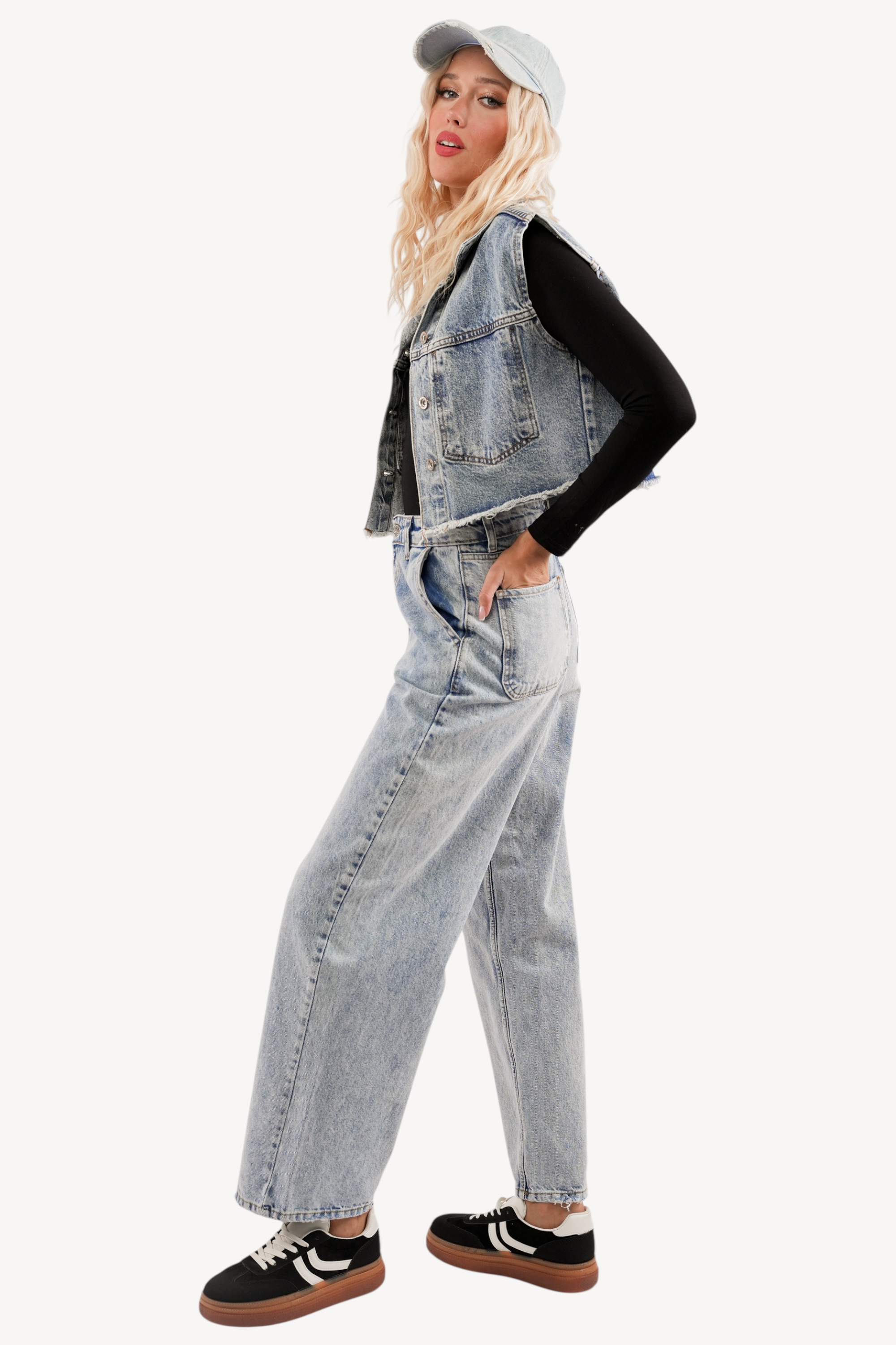 Mirna Jeans