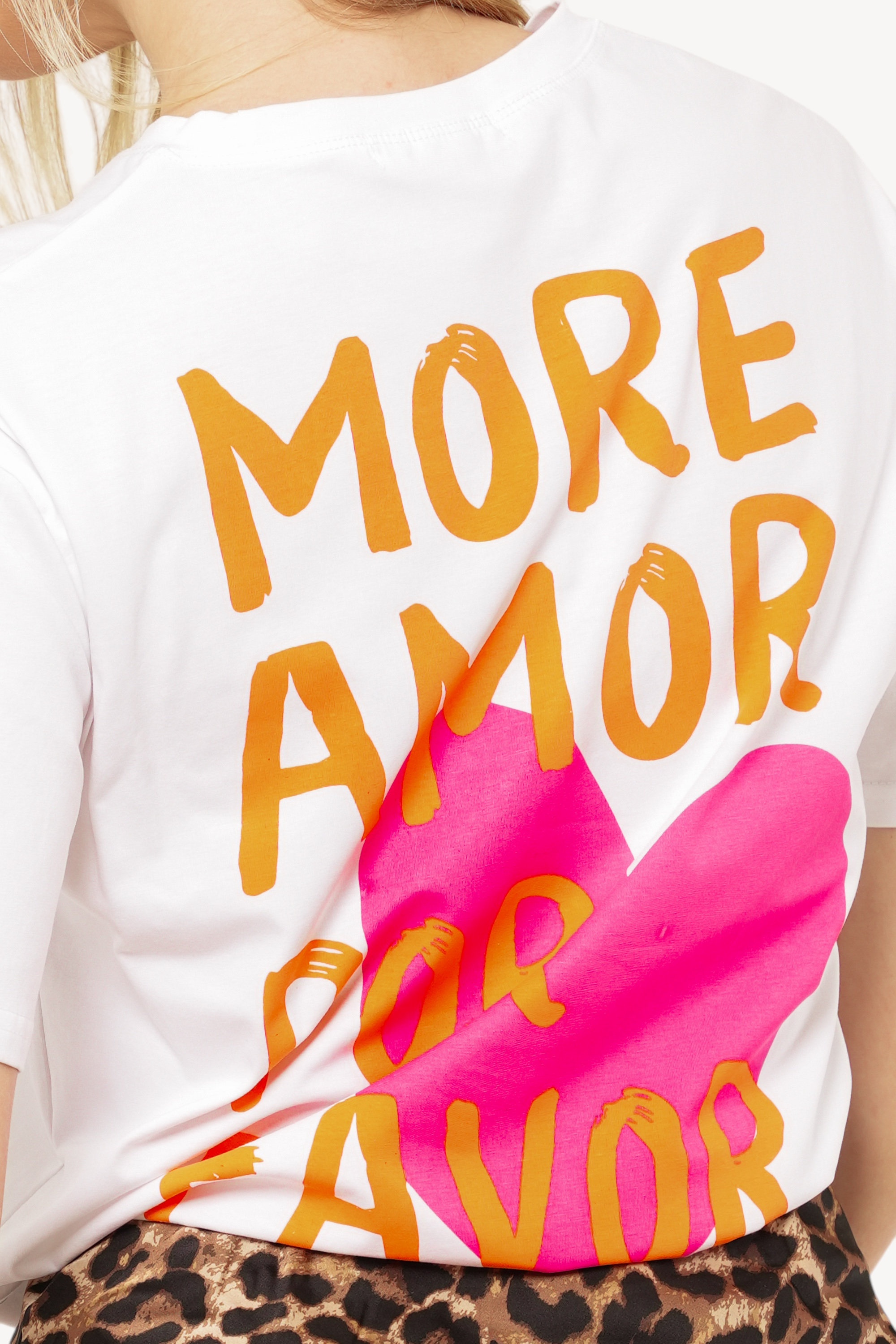 Amore Tee