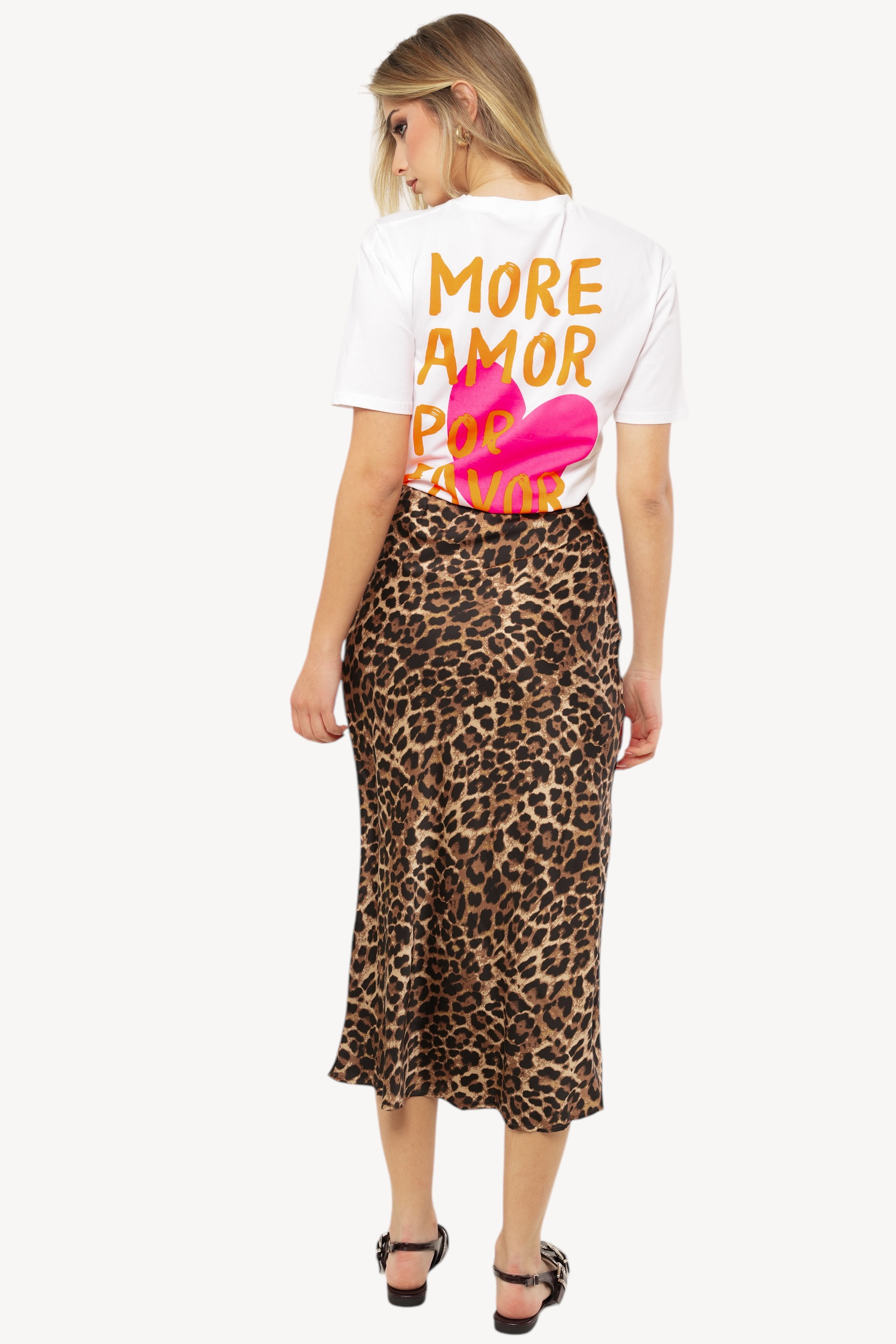 Amore Tee