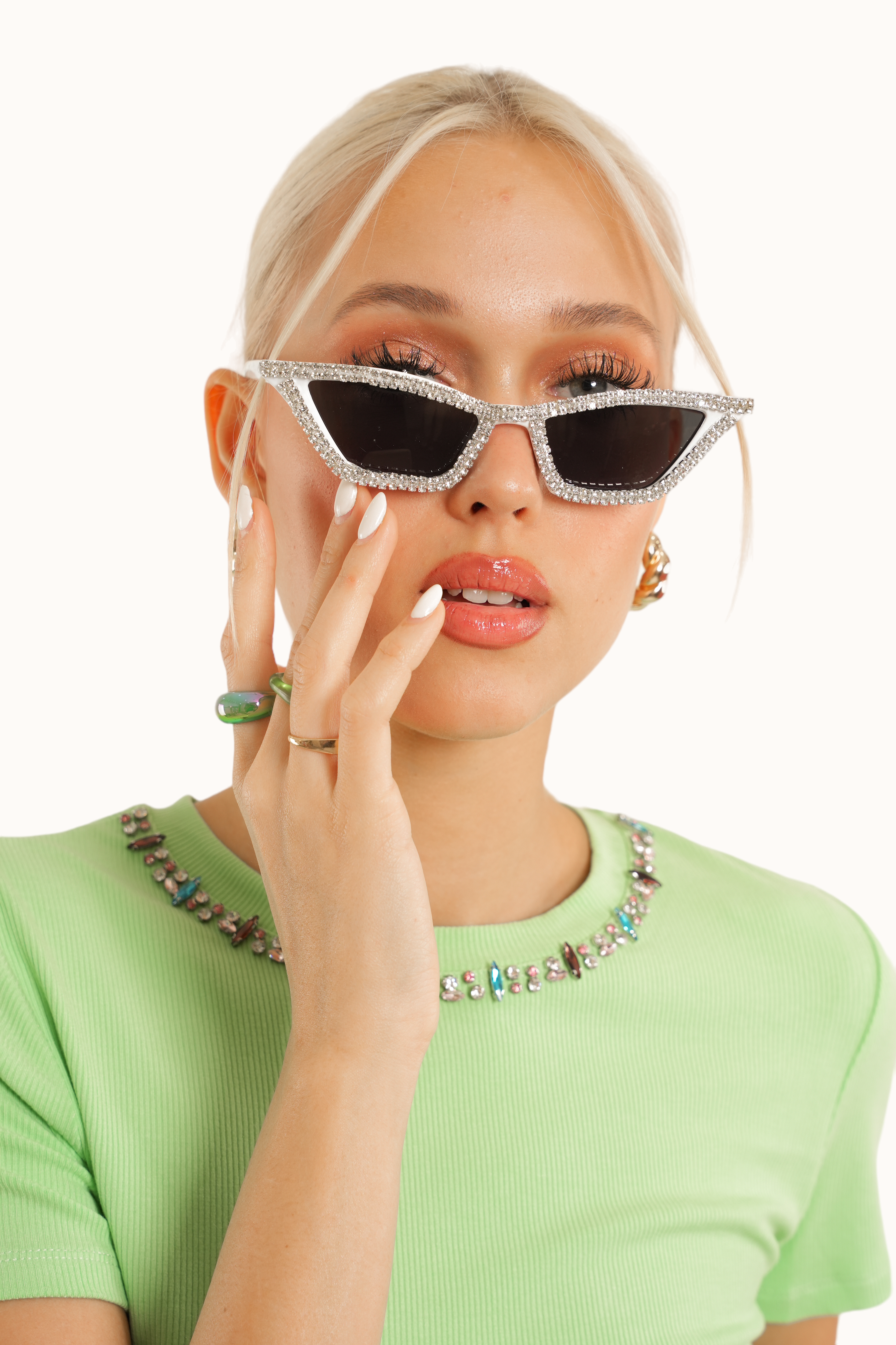 Diva Sunglasses - White