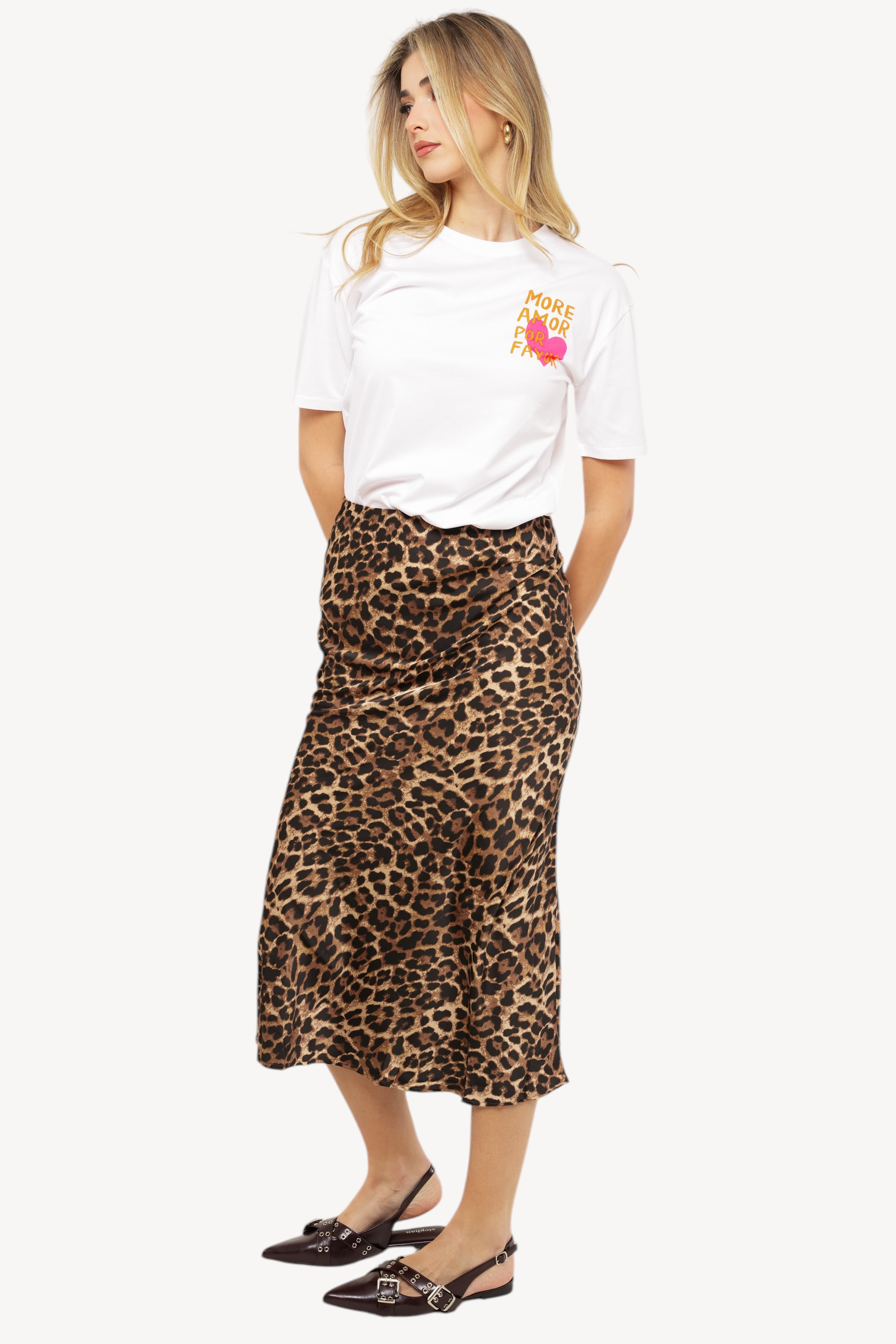 Amore Tee