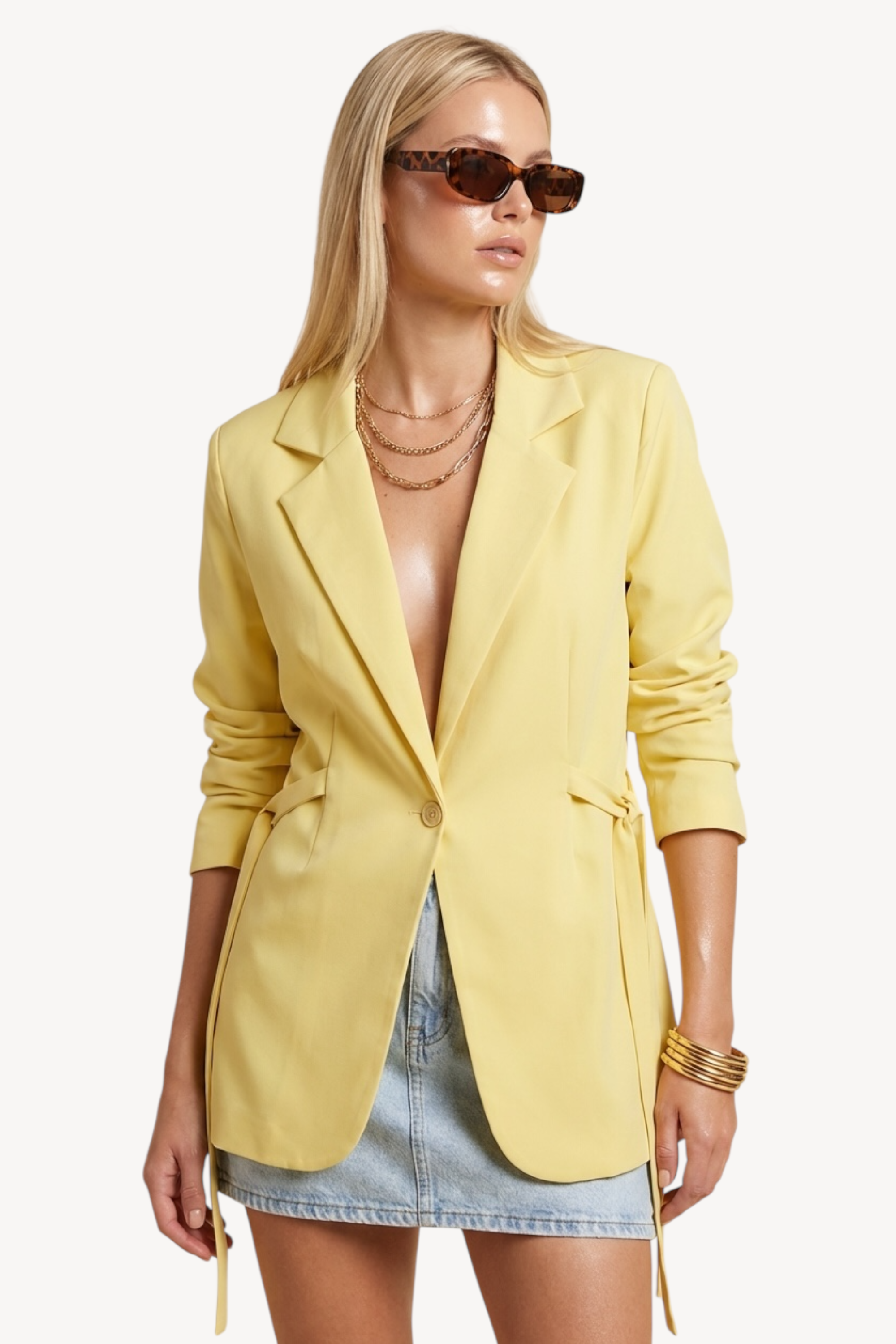 Camila Blazer