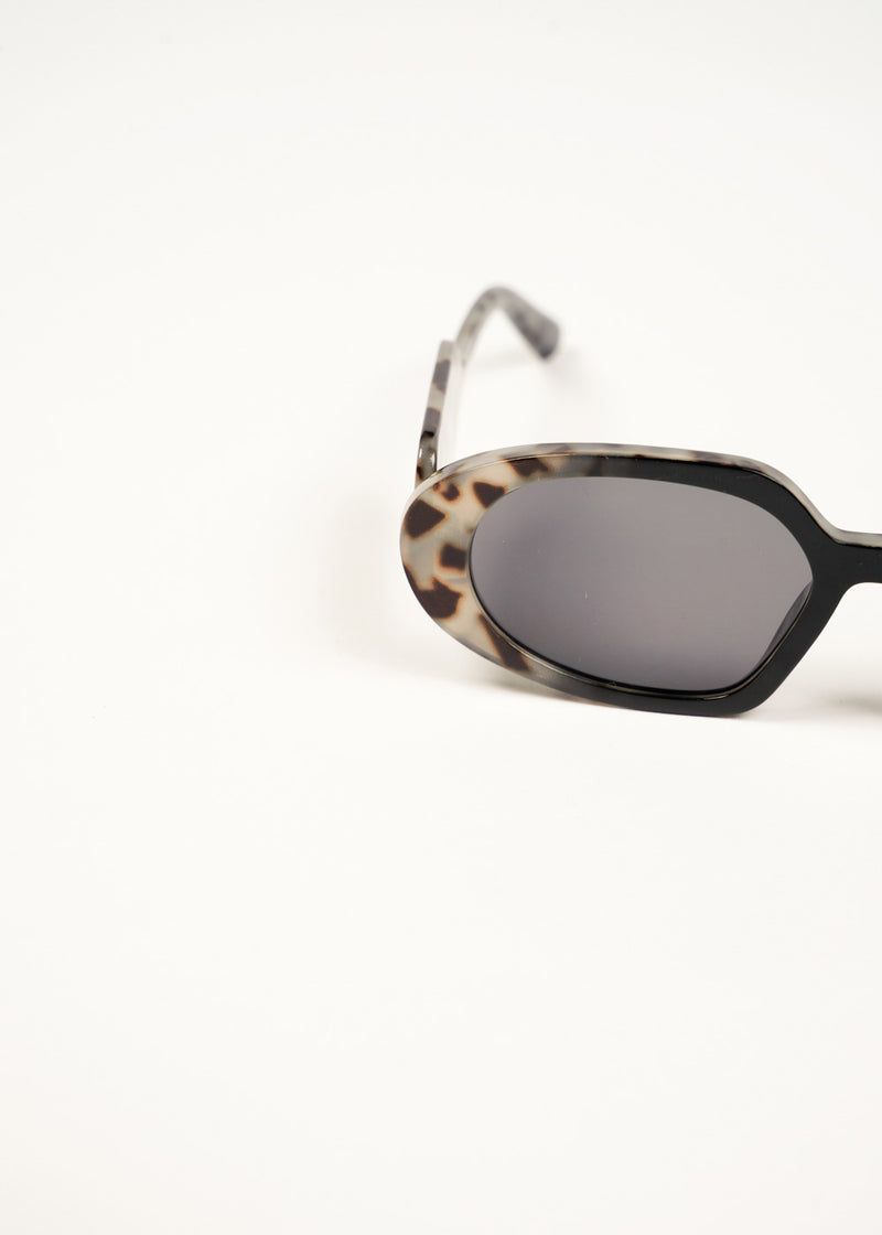 Scarlet Sunglasses - Grey
