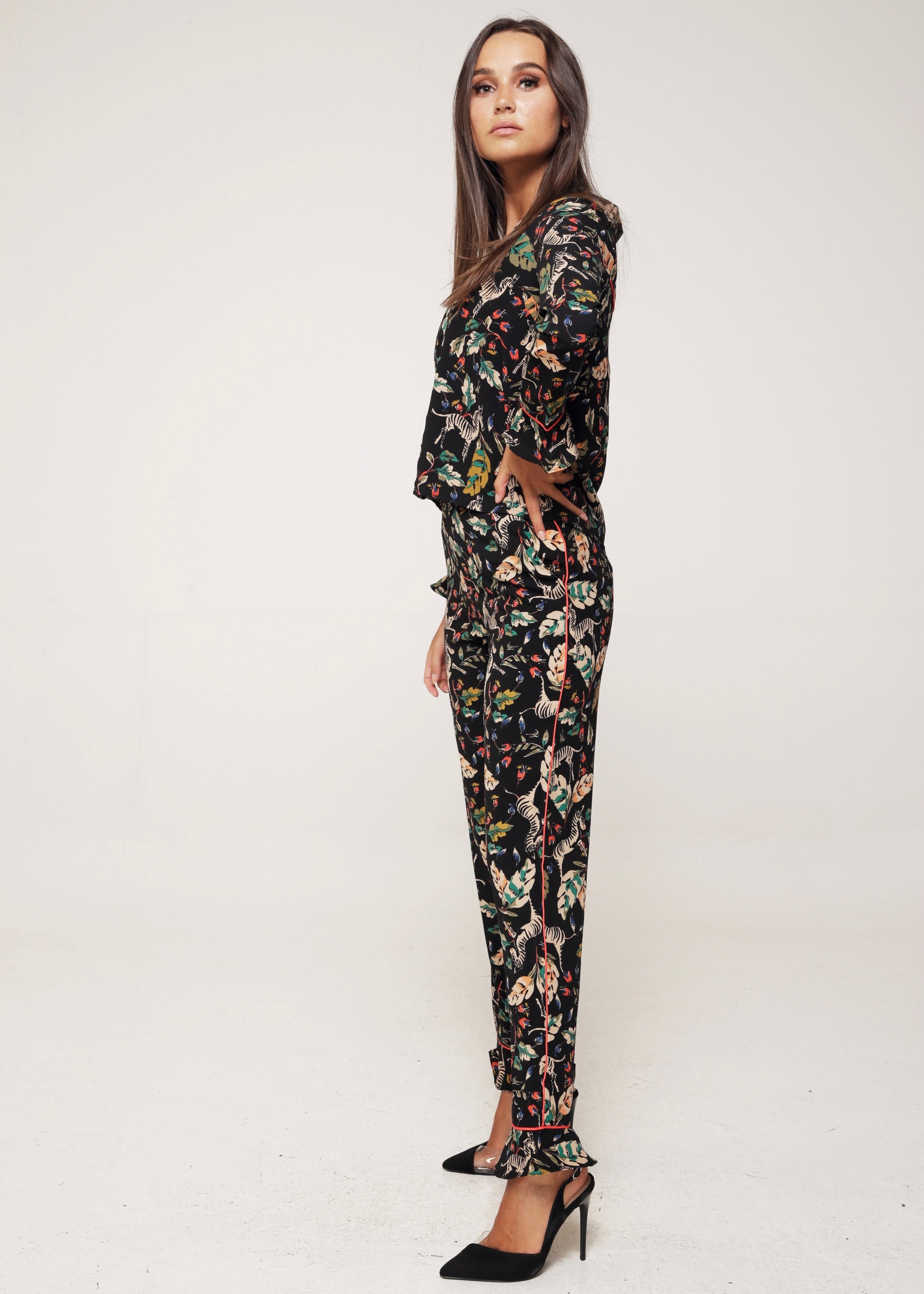 Top Blossom- Black